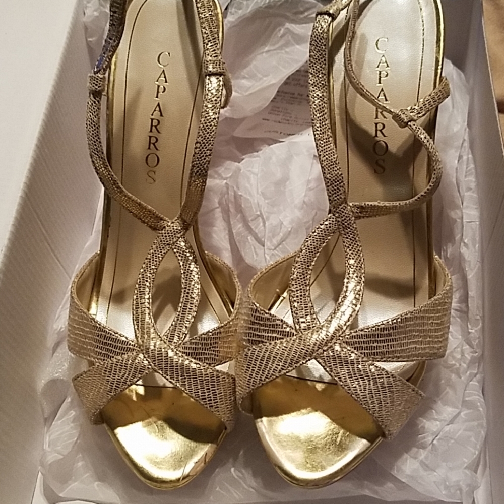 Size 9 Gold shoes